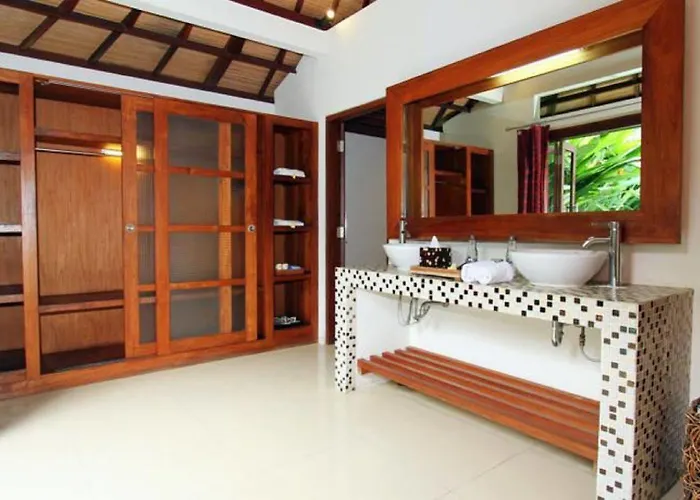 Grand Akhyati & Villa Canggu (Bali)