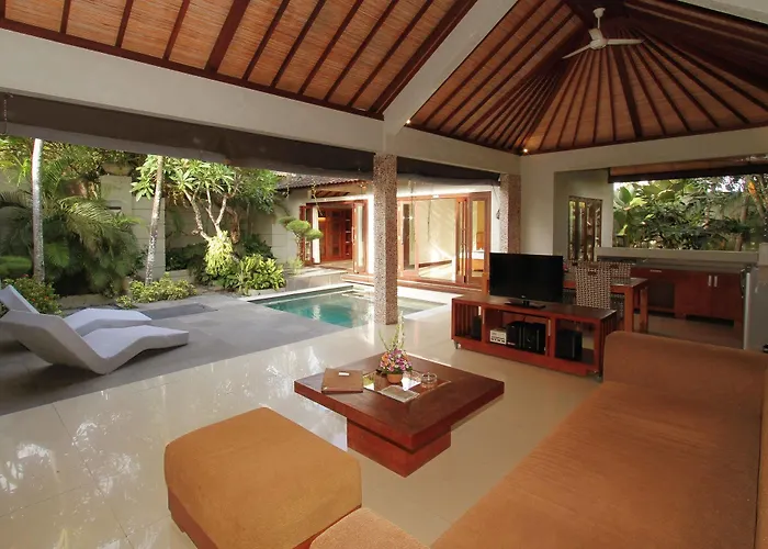Villa Grand Akhyati & Canggu (Bali)